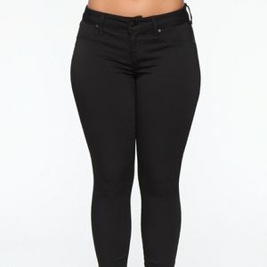 Fashion Nova FN New Black Low Rise Skinny Jeans 7